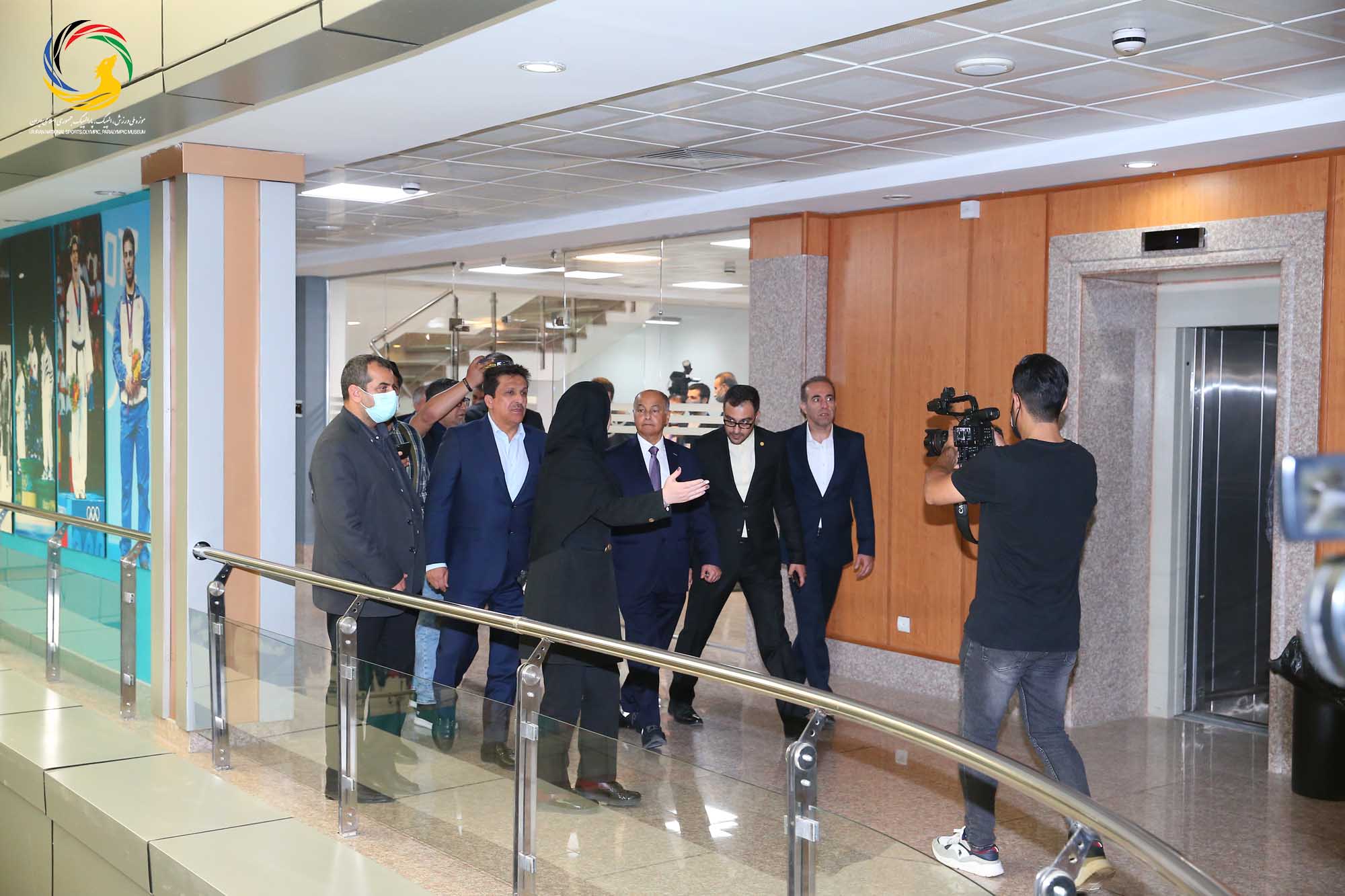 بازدید حسین المسلم مدیر کل شورای المپیک آسیا و رئیس فدراسیون بین المللی شنا از موزه ملی ورزش، المپیک، پارالمپیک