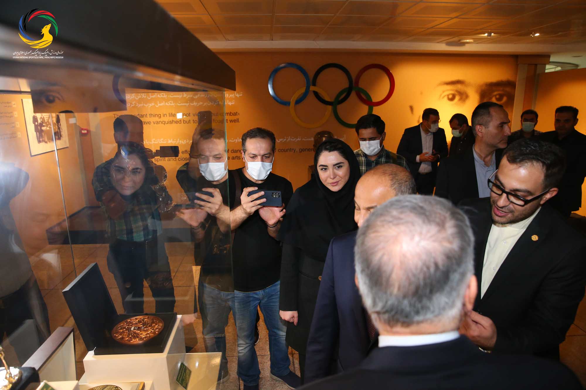 بازدید حسین المسلم مدیر کل شورای المپیک آسیا و رئیس فدراسیون بین المللی شنا از موزه ملی ورزش، المپیک، پارالمپیک
