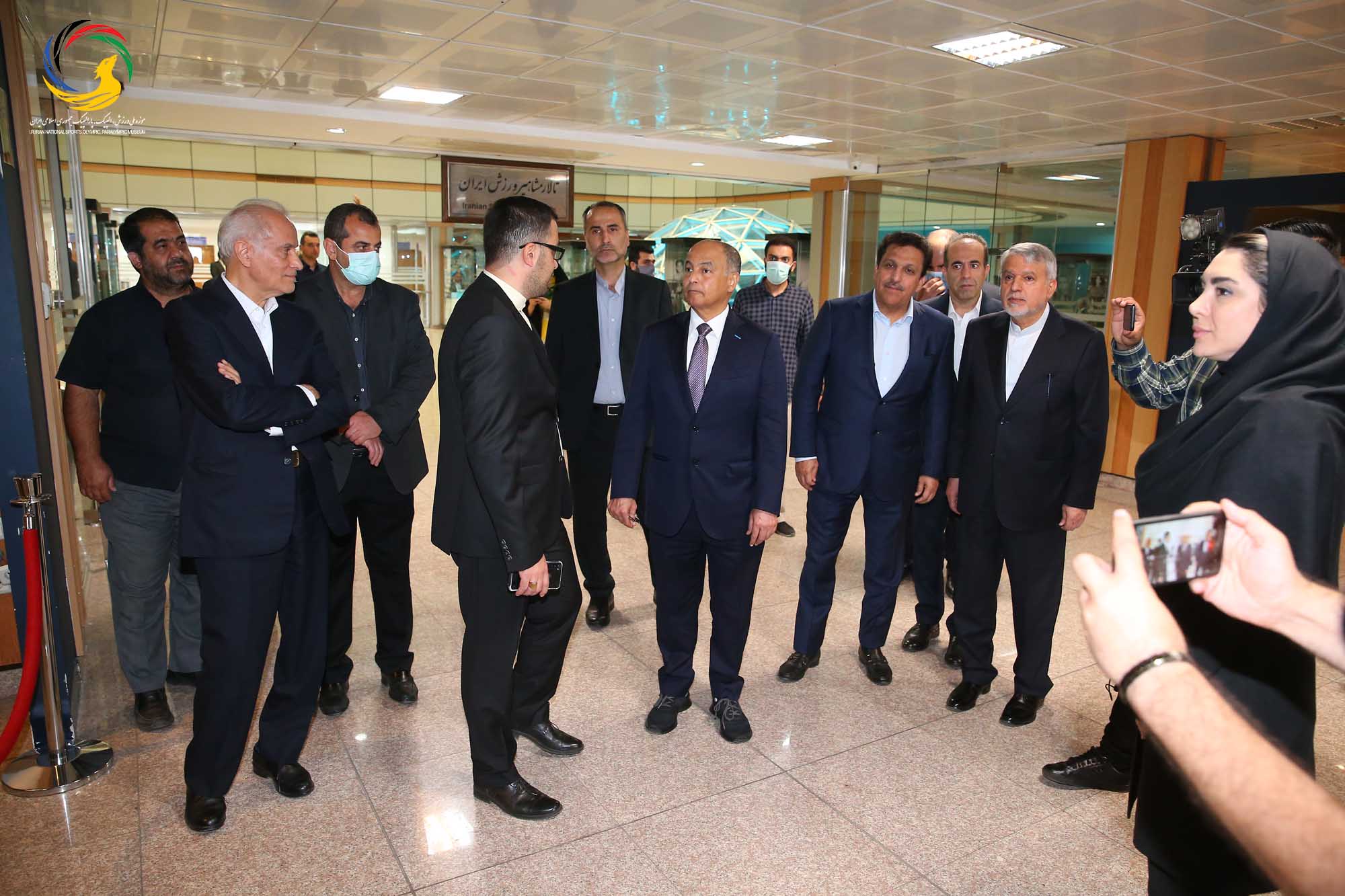 بازدید حسین المسلم مدیر کل شورای المپیک آسیا و رئیس فدراسیون بین المللی شنا از موزه ملی ورزش، المپیک، پارالمپیک