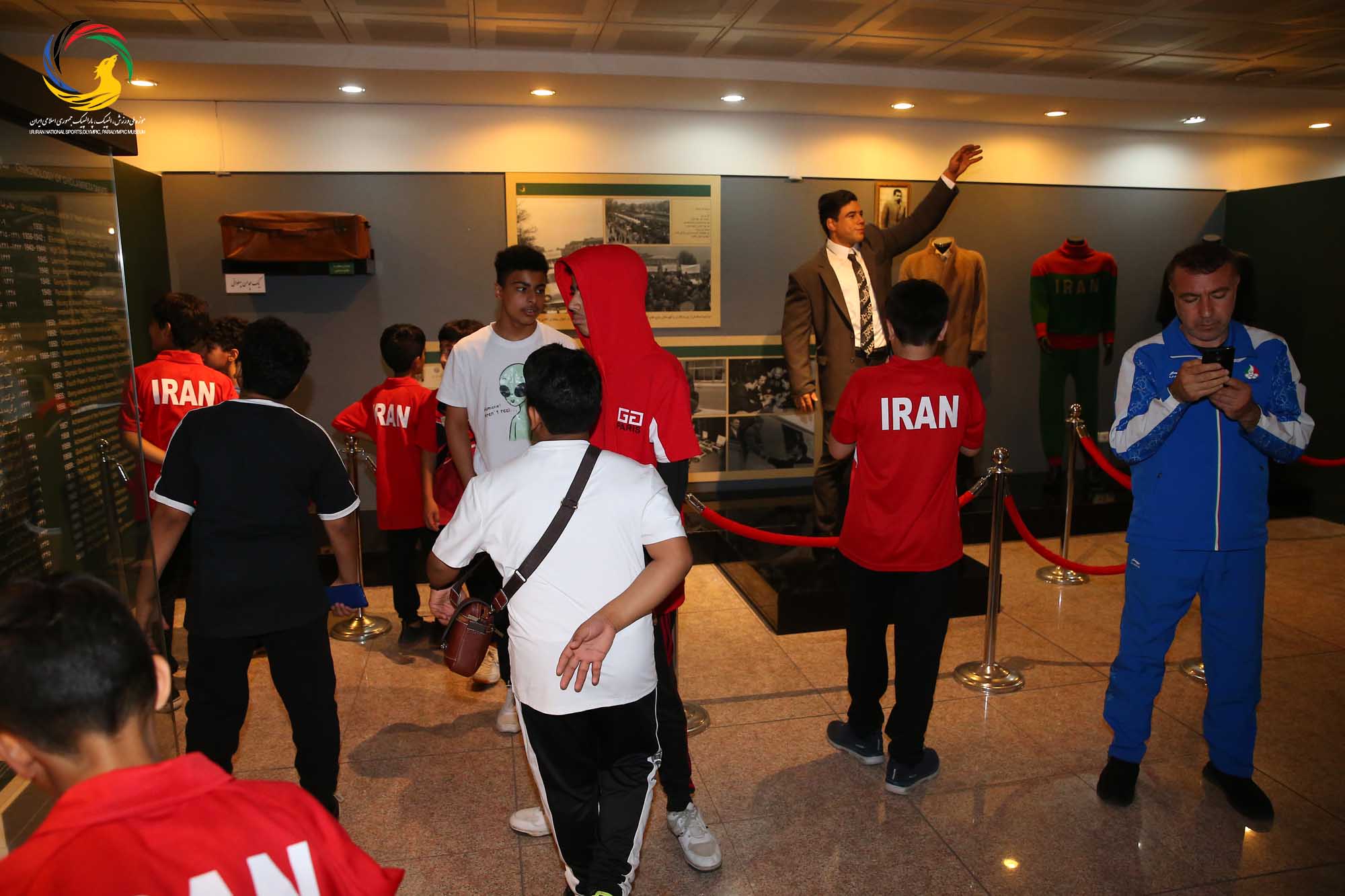 بازدید بازیکنان تیم ملی تنیس روی میز هوپس ایران و بازیکنان تیم ملی تنیس روی میز هوپس، نوجوانان و جوانان عمان از موزه ملی ورزش، المپیک، پارالمپیک