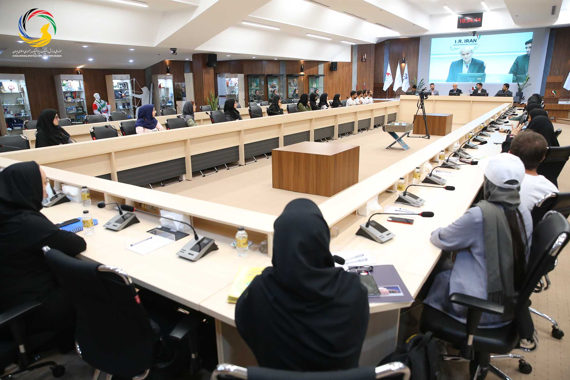 بازدید دانشجویان دانشکده تربیت بدنی دانشگاه تهران از موزه ملی ورزش، المپیک، پارالمپیک