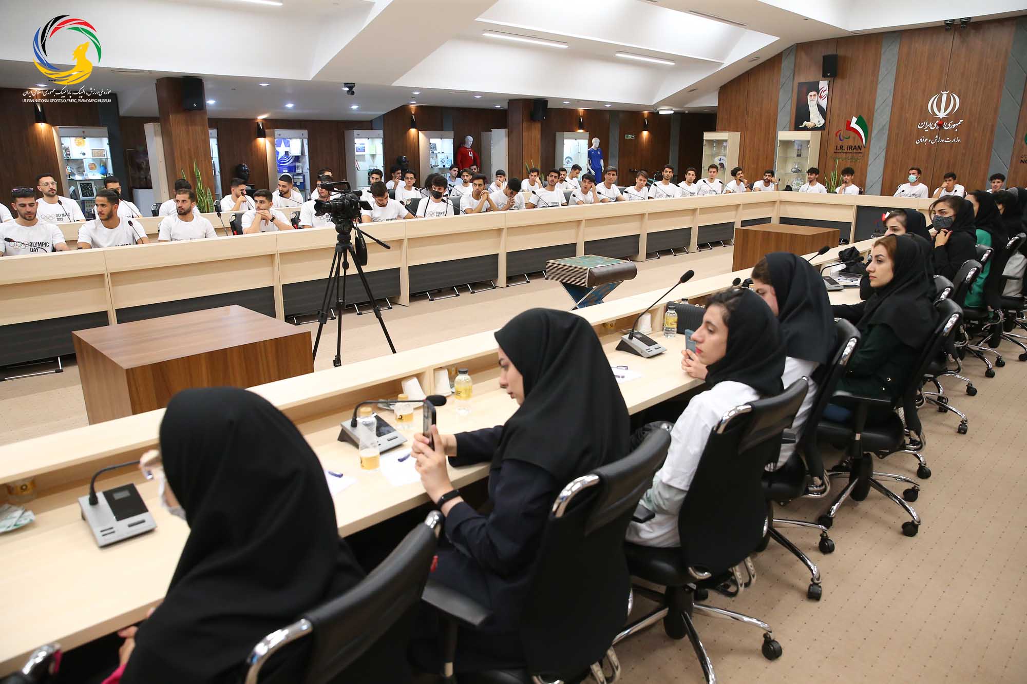 بازدید دانشجویان دانشکده تربیت بدنی دانشگاه تهران از موزه ملی ورزش، المپیک، پارالمپیک