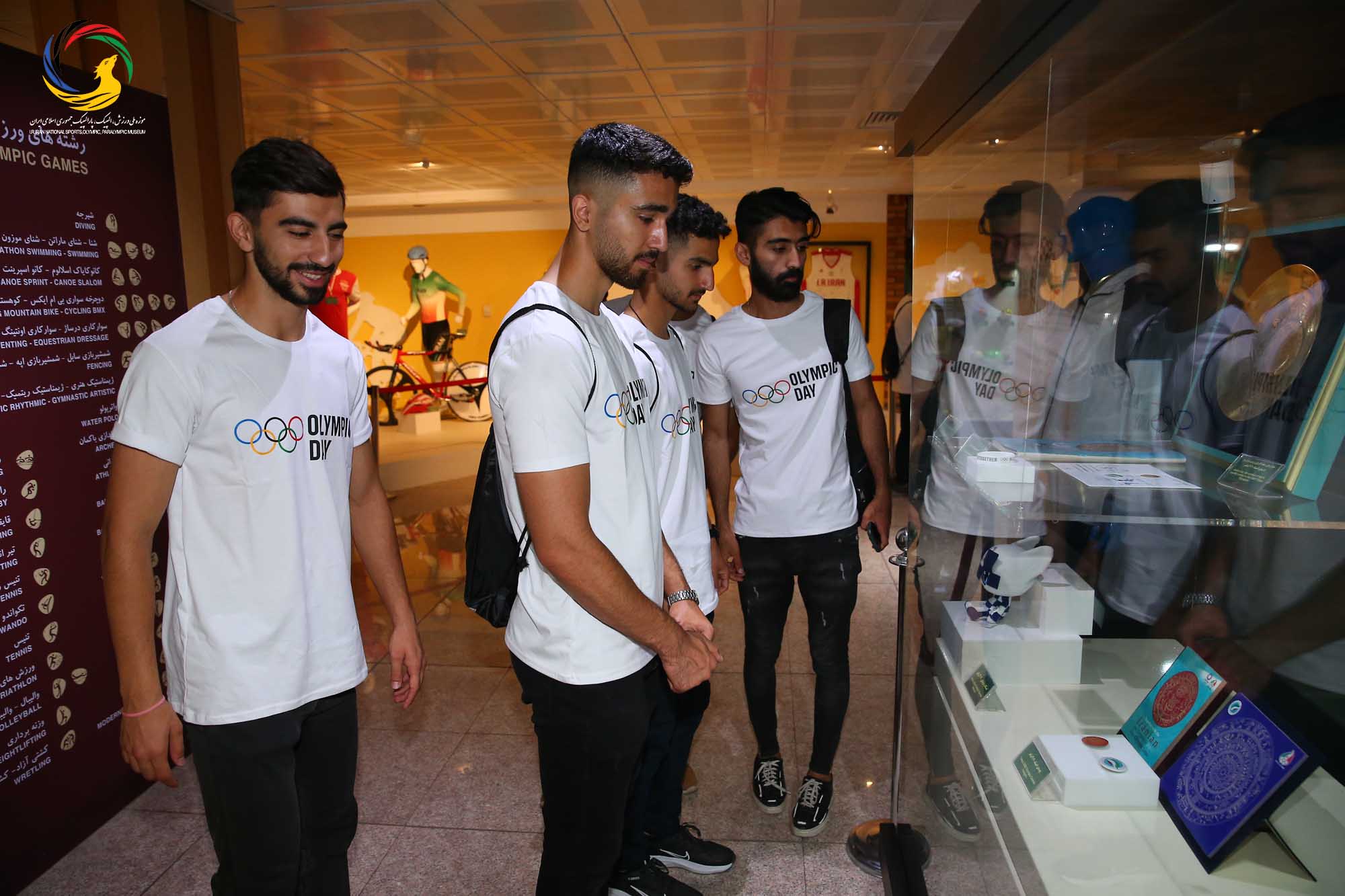 بازدید دانشجویان دانشکده تربیت بدنی دانشگاه تهران از موزه ملی ورزش، المپیک، پارالمپیک