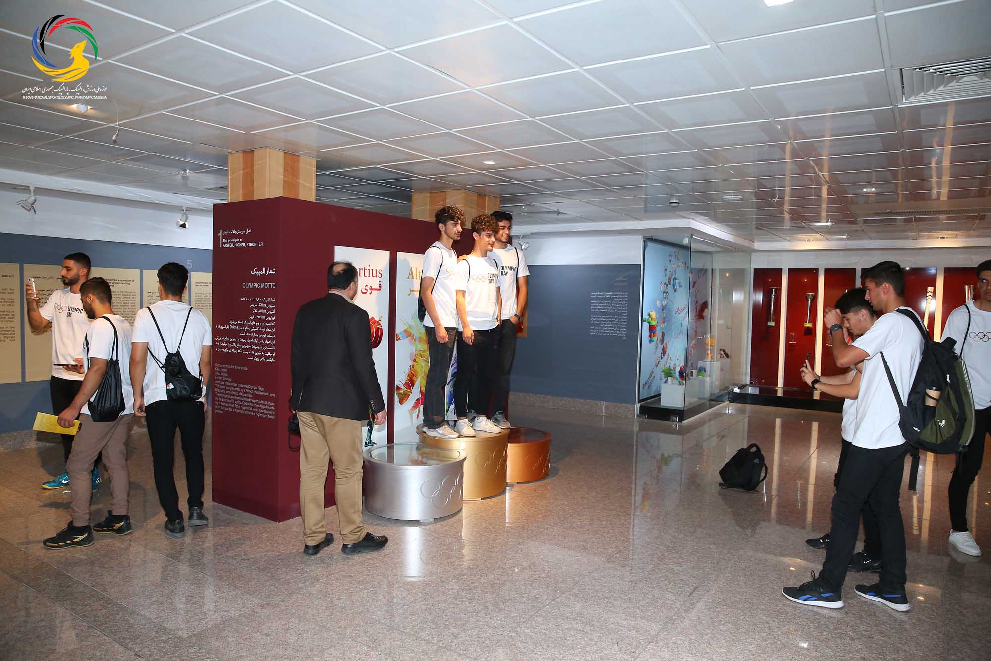 بازدید دانشجویان دانشکده تربیت بدنی دانشگاه تهران از موزه ملی ورزش، المپیک، پارالمپیک