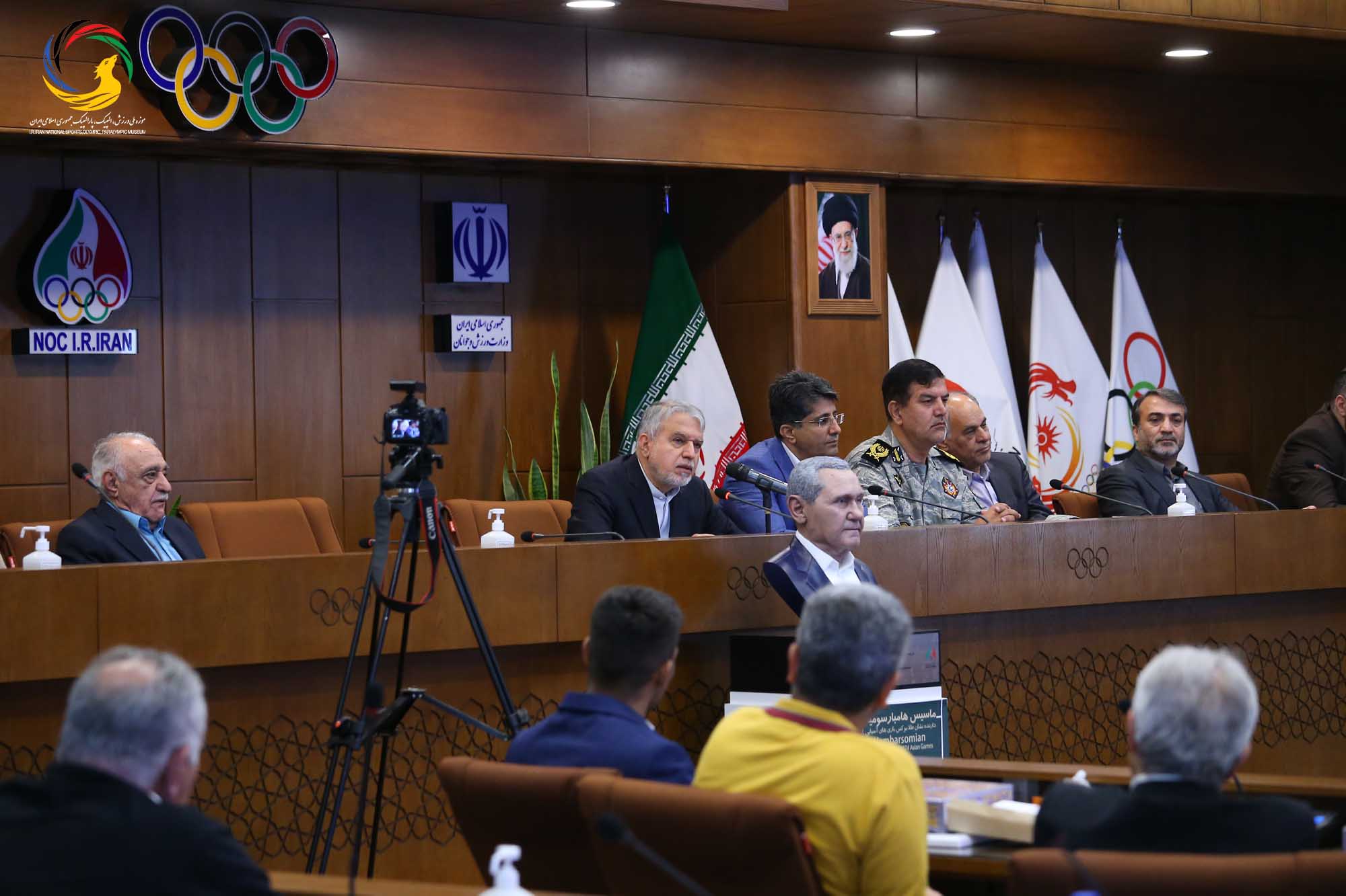 مراسم تجلیل از پیشکسوتان بوکس ایران و رونمایی از سردیس ماسیس هامبارسومیان