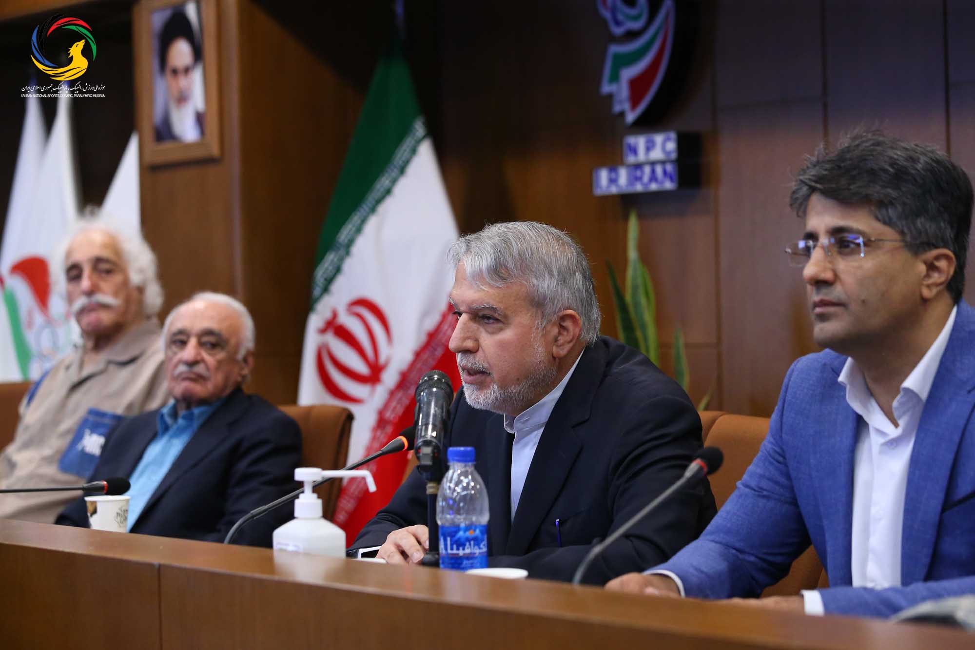 مراسم تجلیل از پیشکسوتان بوکس ایران و رونمایی از سردیس ماسیس هامبارسومیان