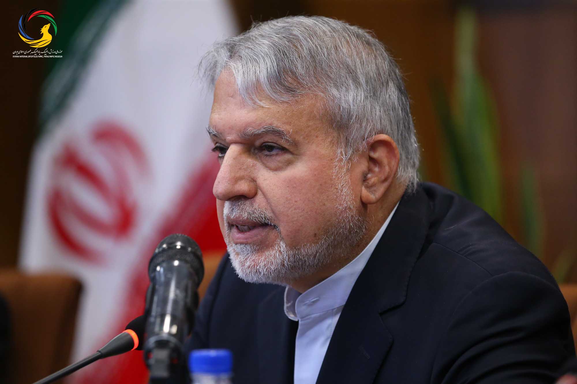 مراسم تجلیل از پیشکسوتان بوکس ایران و رونمایی از سردیس ماسیس هامبارسومیان