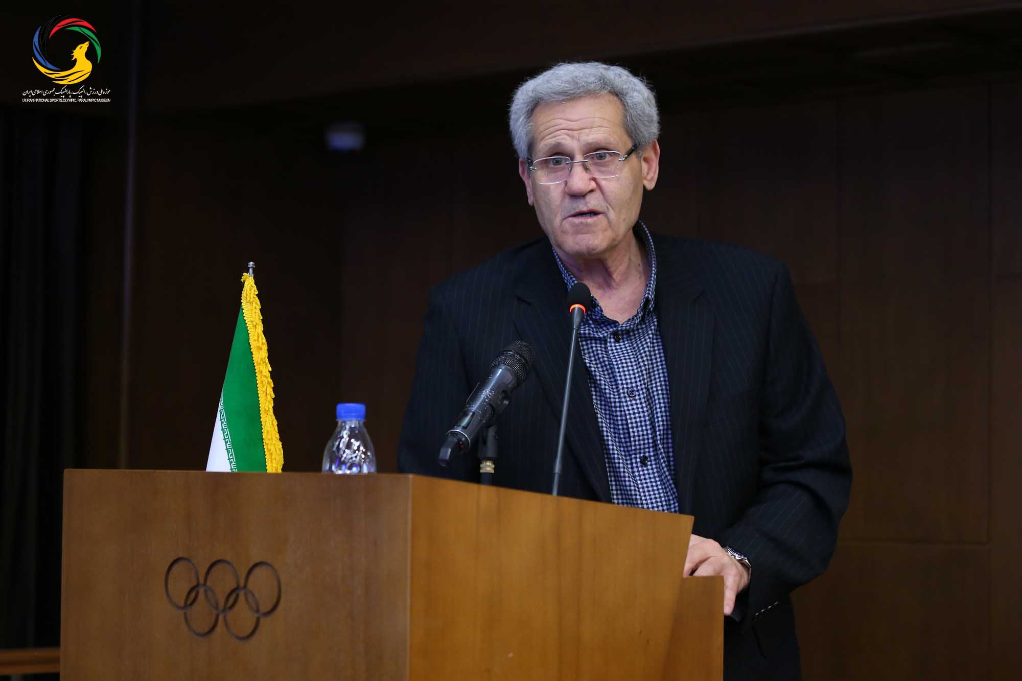 مراسم تجلیل از پیشکسوتان بوکس ایران و رونمایی از سردیس ماسیس هامبارسومیان