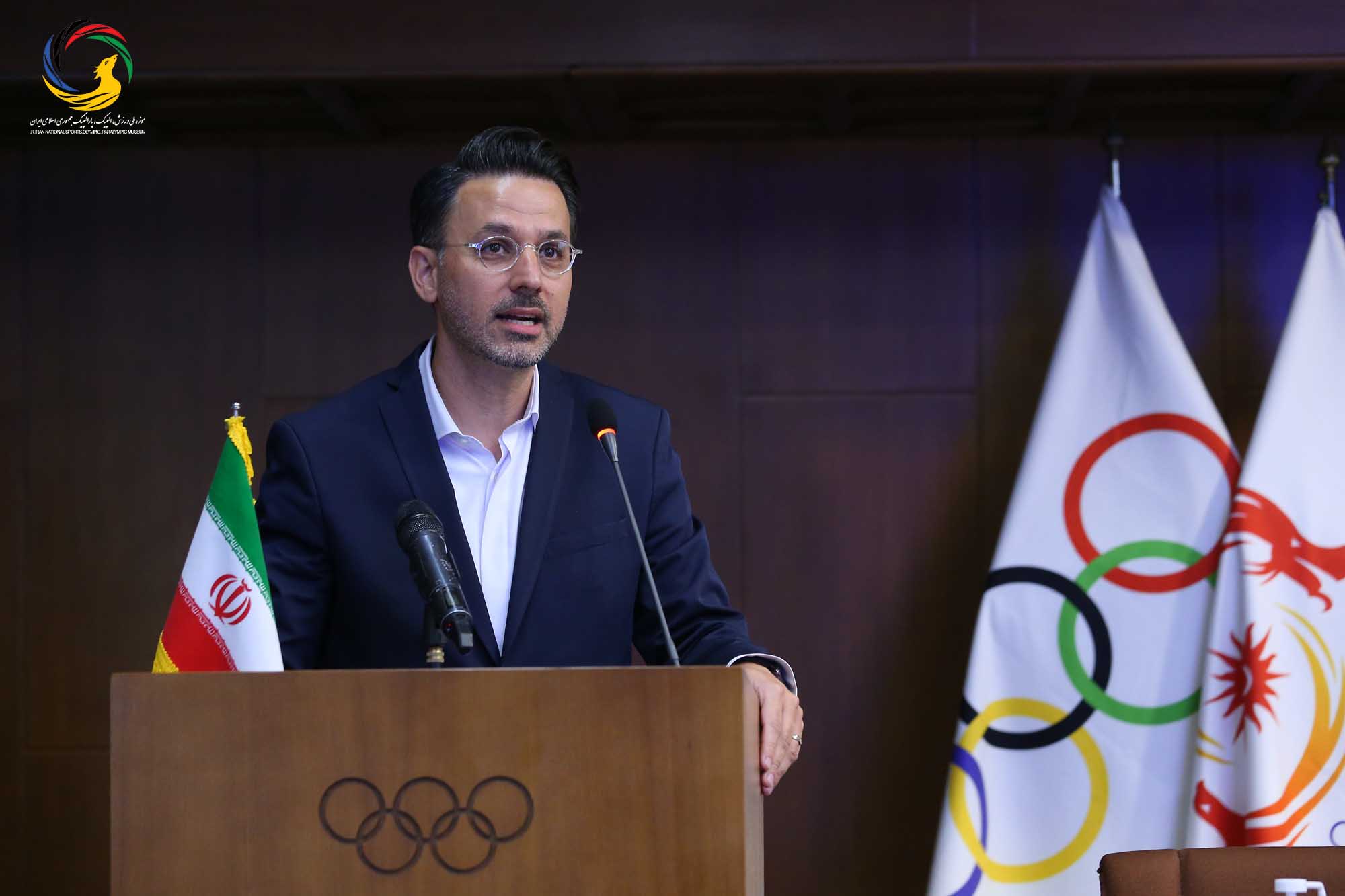 مراسم تجلیل از پیشکسوتان بوکس ایران و رونمایی از سردیس ماسیس هامبارسومیان