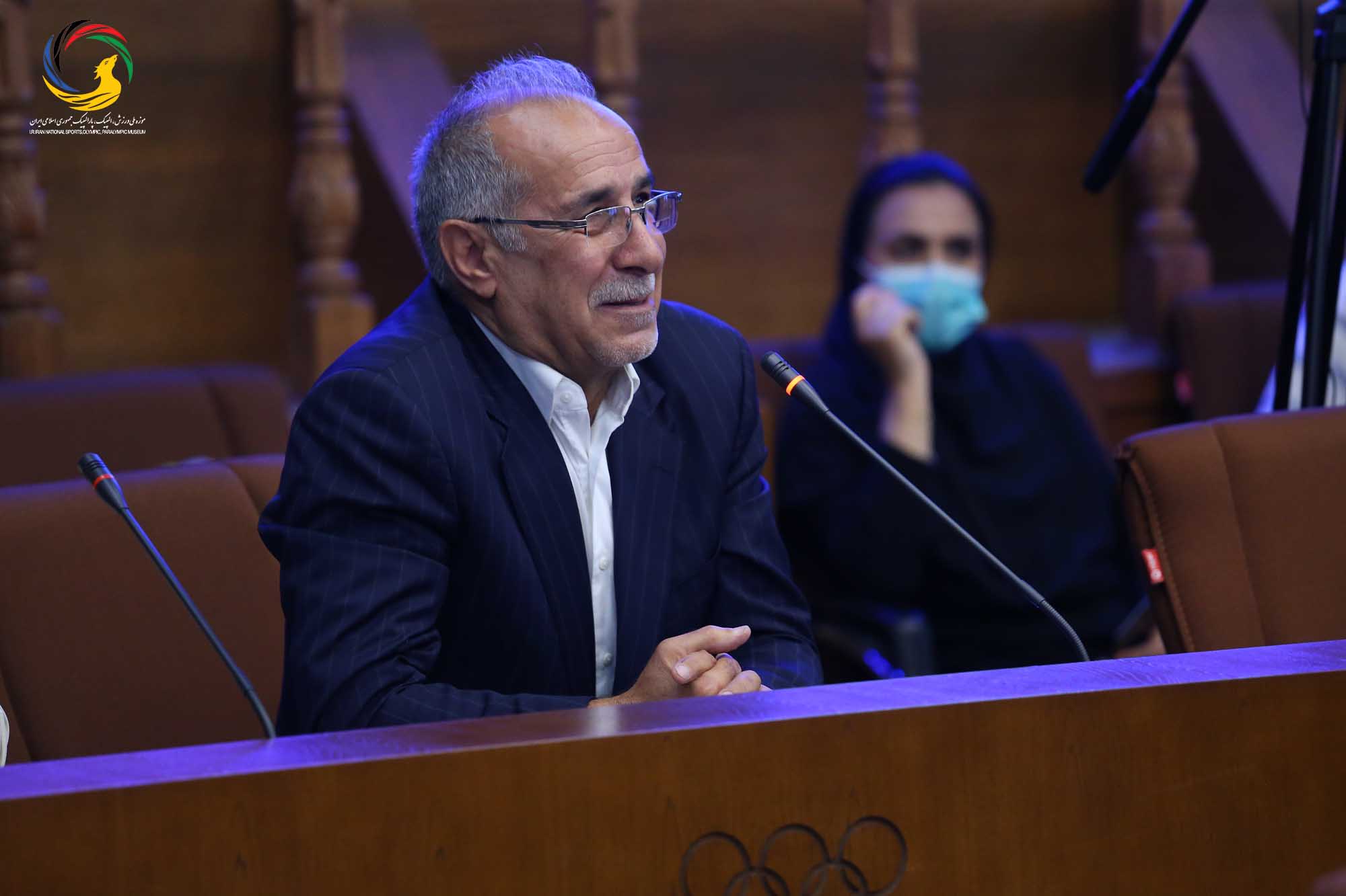 مراسم تجلیل از پیشکسوتان بوکس ایران و رونمایی از سردیس ماسیس هامبارسومیان