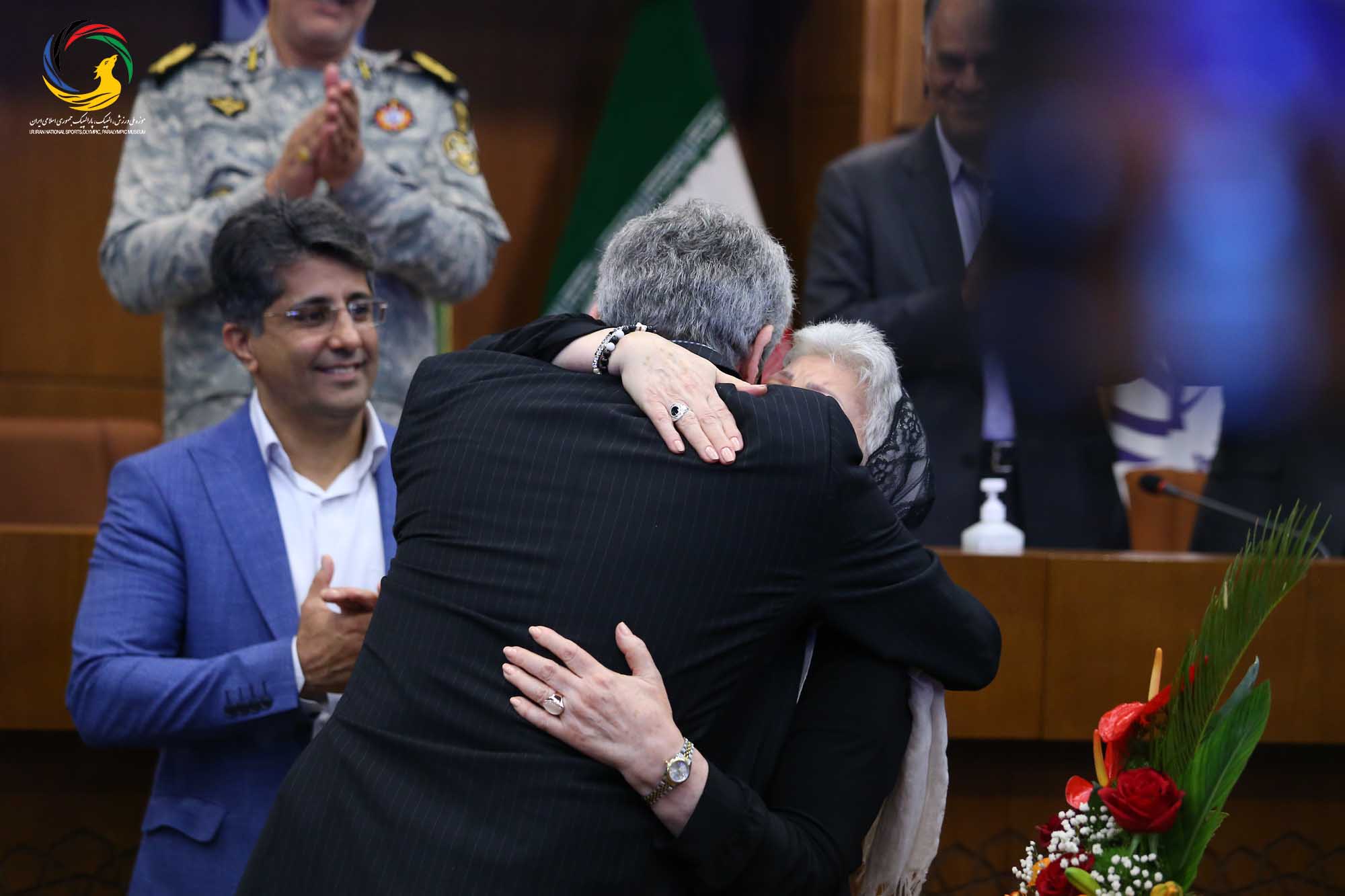 مراسم تجلیل از پیشکسوتان بوکس ایران و رونمایی از سردیس ماسیس هامبارسومیان