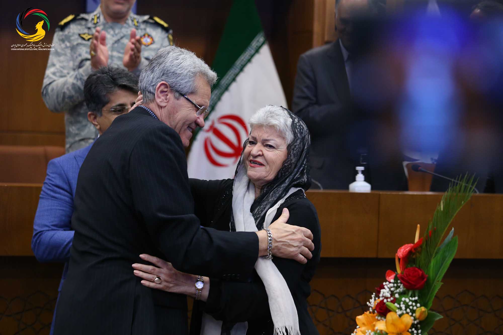 مراسم تجلیل از پیشکسوتان بوکس ایران و رونمایی از سردیس ماسیس هامبارسومیان