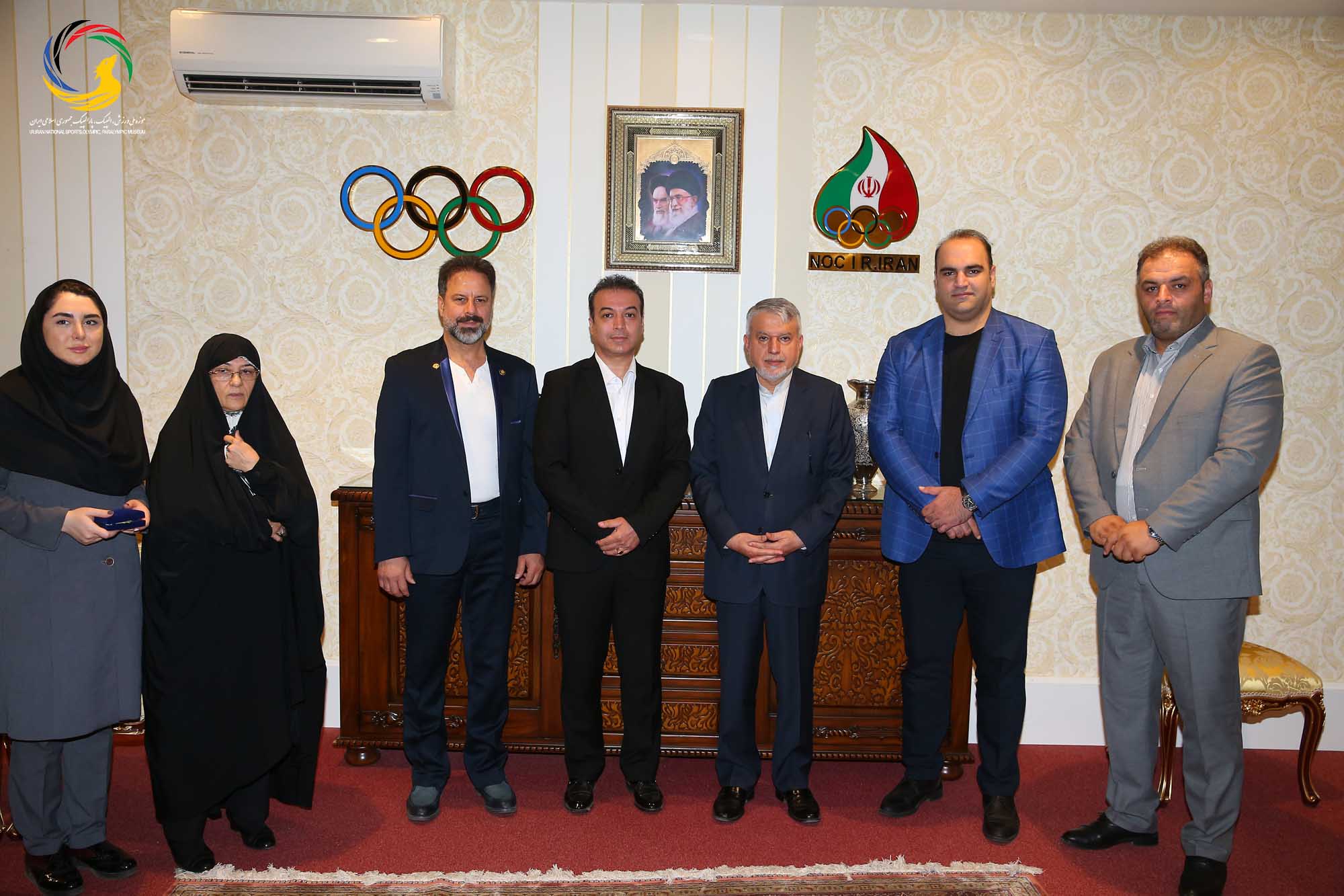 اهدایی مدال طلای بازی‌های آسیایی ۱۹۹۴هیروشیما فریبرز عسکری، پیشکسوت و قهرمان تکواندو به موزه ملی ورزش،المپیک، پارالمپیک