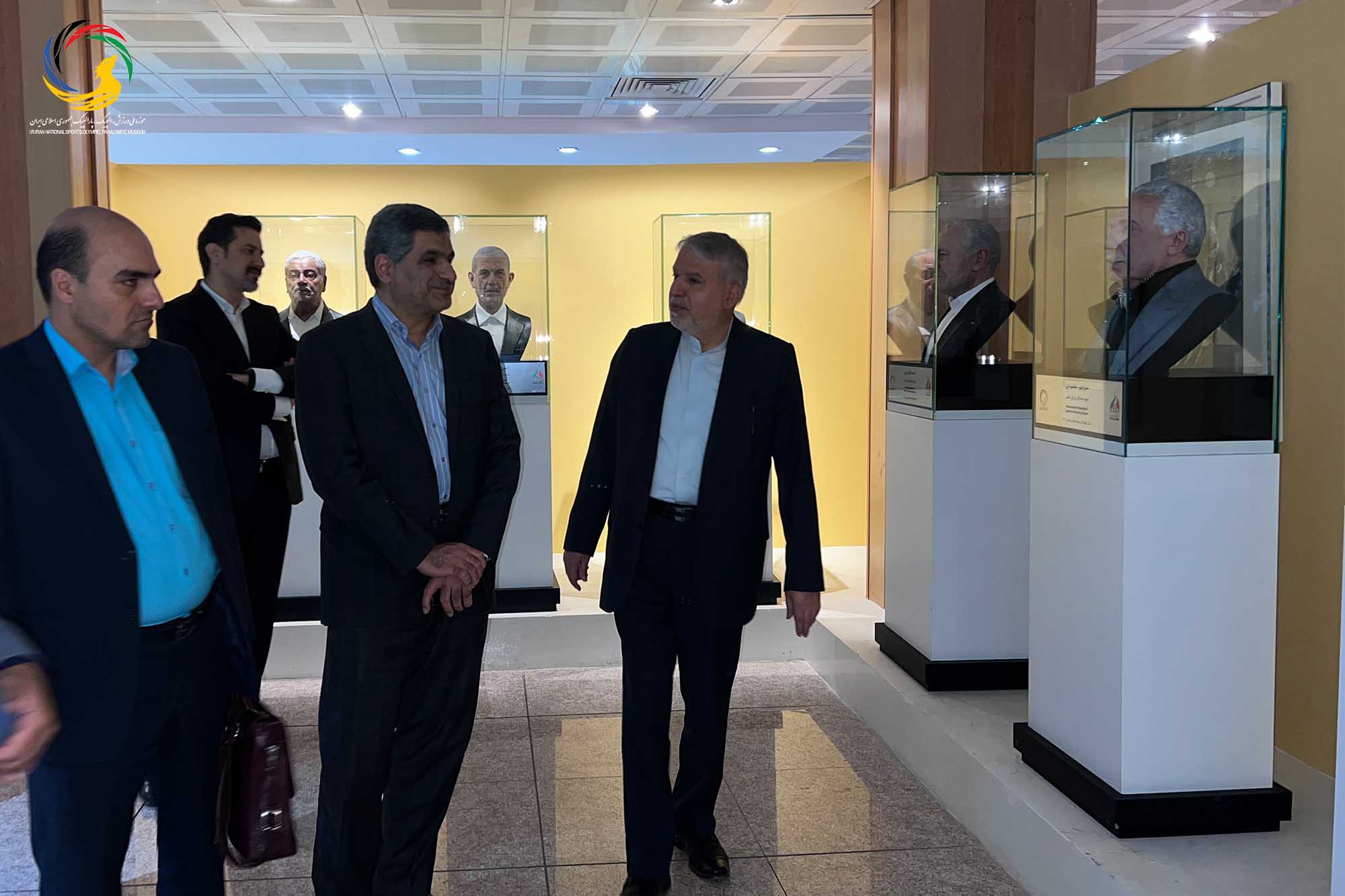 بازدید محسن پازوکی مدیرعامل بیمارستان محب کوثر از موزه ملی ورزش، المپیک، پارالمپیک
