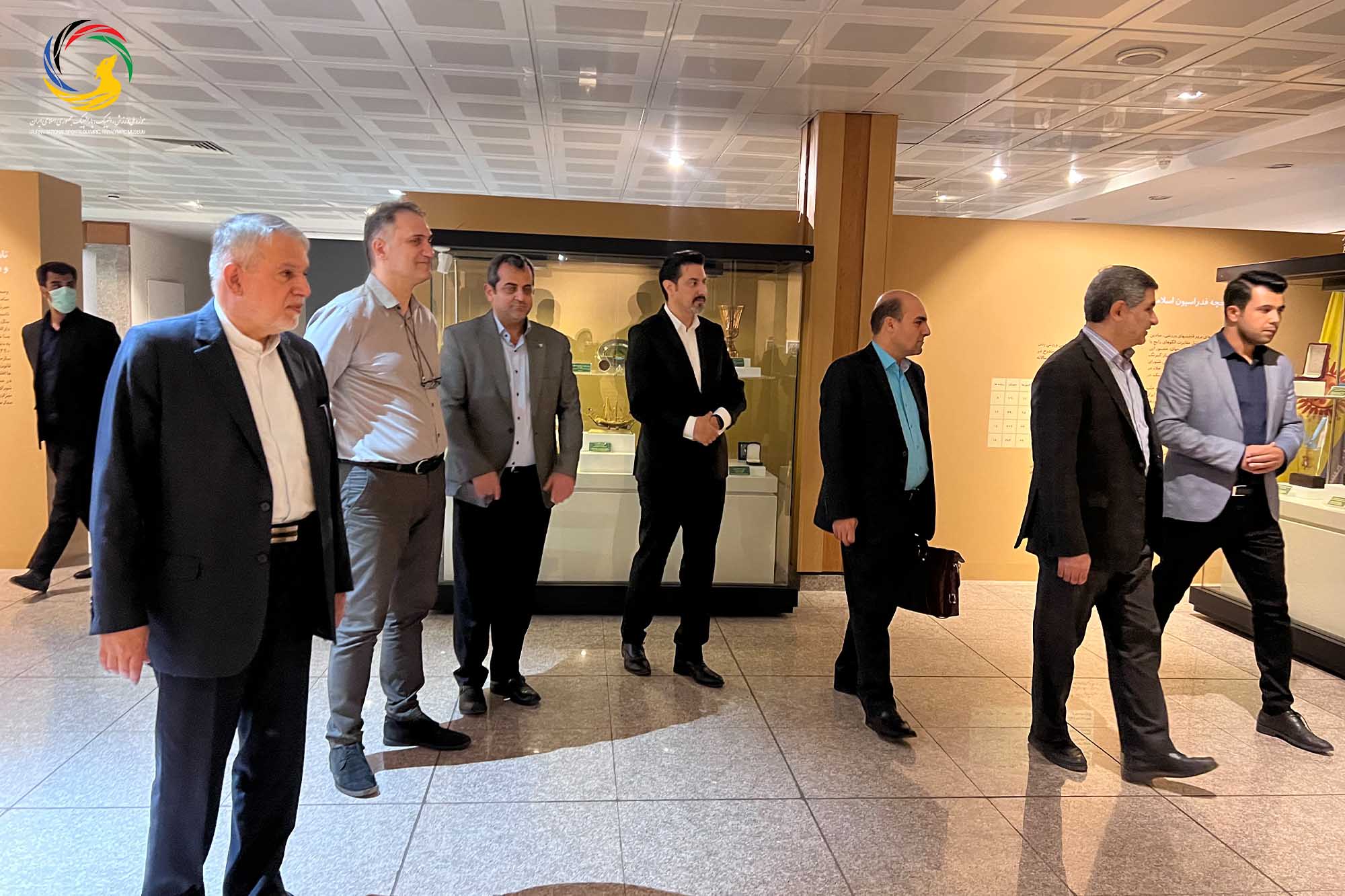 بازدید محسن پازوکی مدیرعامل بیمارستان محب کوثر از موزه ملی ورزش، المپیک، پارالمپیک