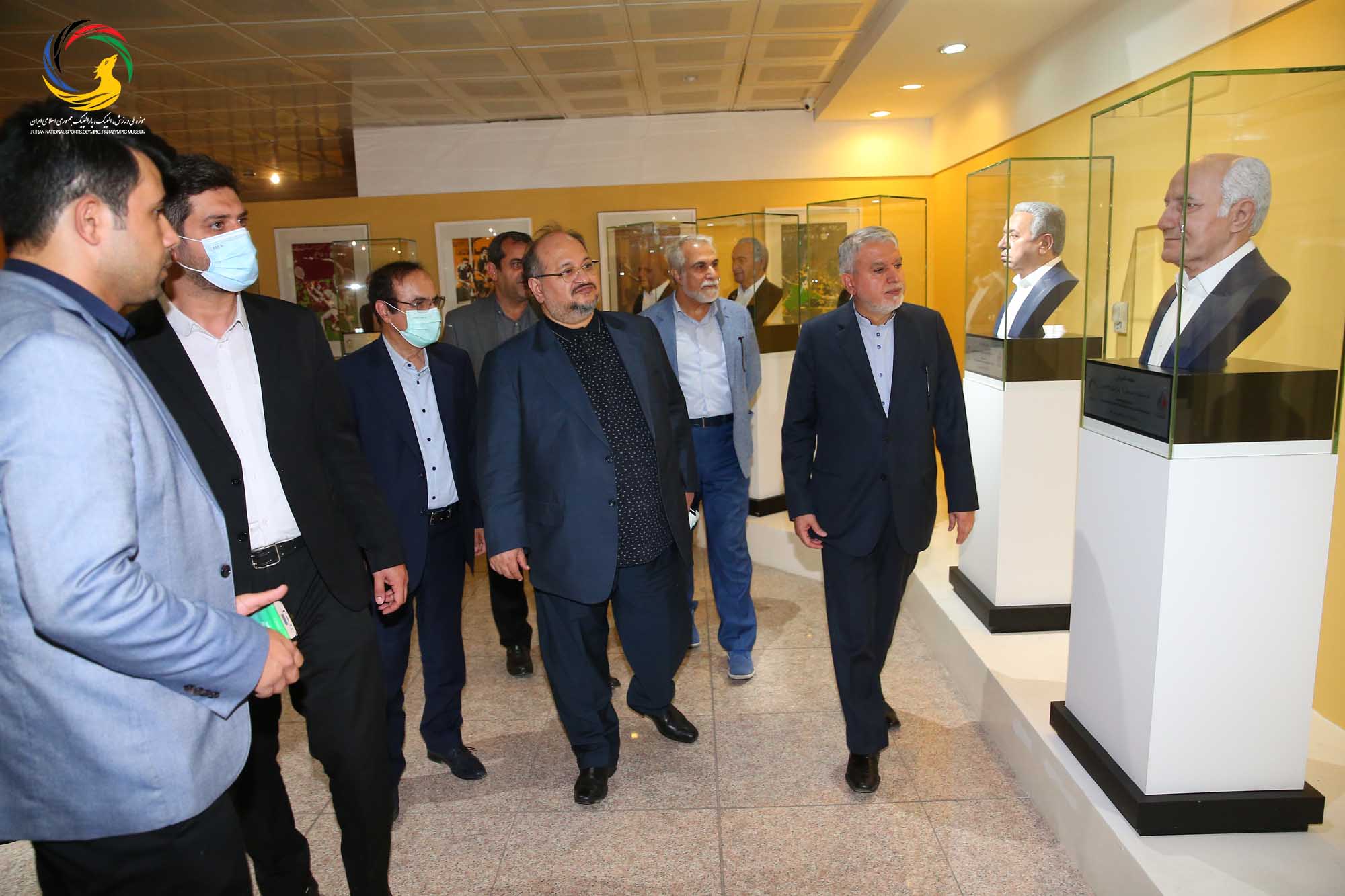 بازدید محمد شریعتمداری وزیر سابق تعاون، کار و رفاه اجتماعی از موزه ملی ورزش، المپیک، پارالمپیک