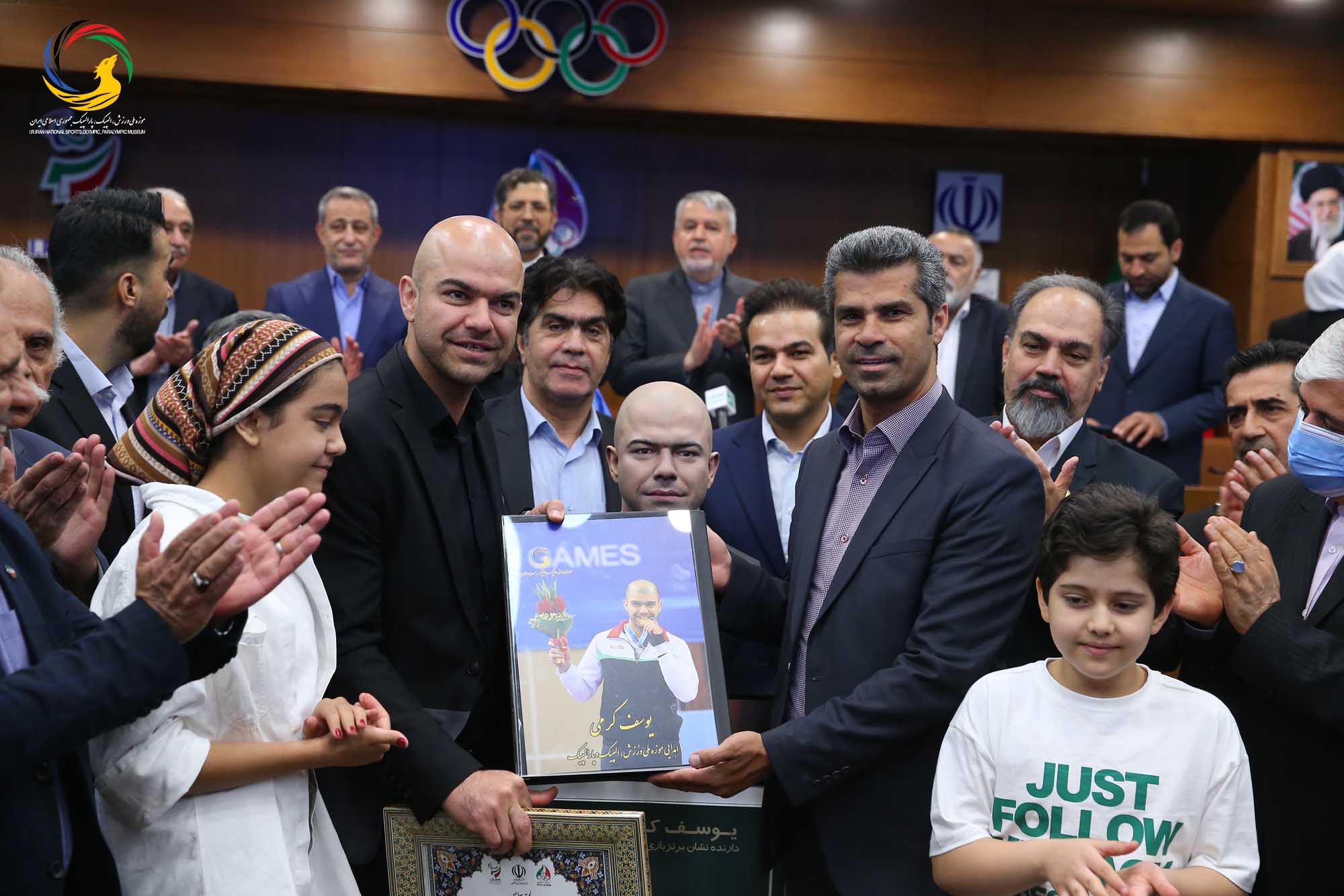 مراسم رونمایی از سردیس قهرمانان المپیک (علیرضا دبیر، یوسف کرمی، مراد محمدی، حمید سوریان و بهداد سلیمی)