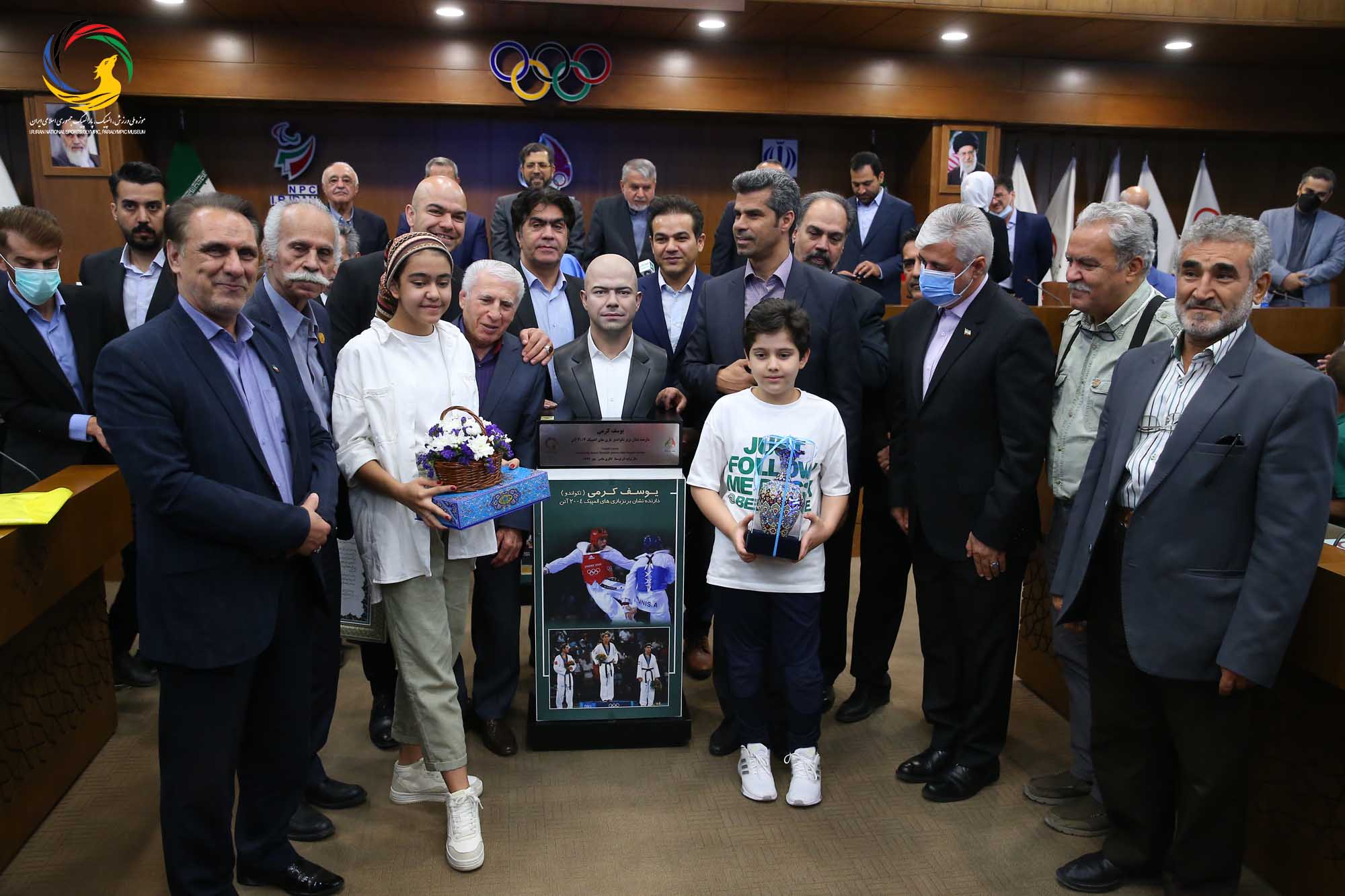 مراسم رونمایی از سردیس قهرمانان المپیک (علیرضا دبیر، یوسف کرمی، مراد محمدی، حمید سوریان و بهداد سلیمی)