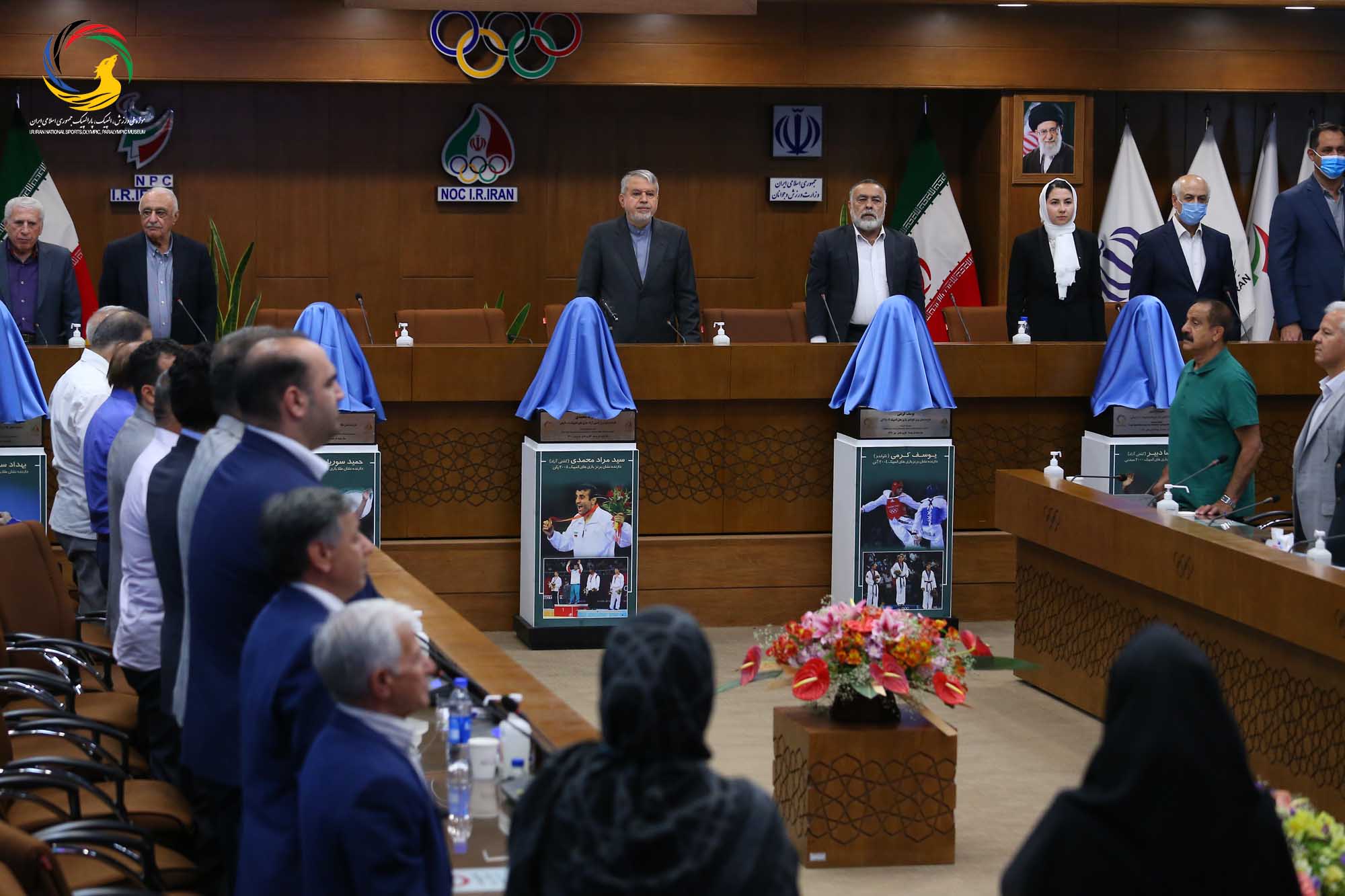 مراسم رونمایی از سردیس قهرمانان المپیک (علیرضا دبیر، یوسف کرمی، مراد محمدی، حمید سوریان و بهداد سلیمی)