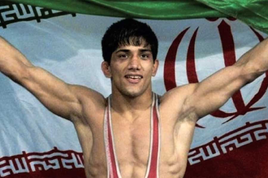 علیرضا دبیر