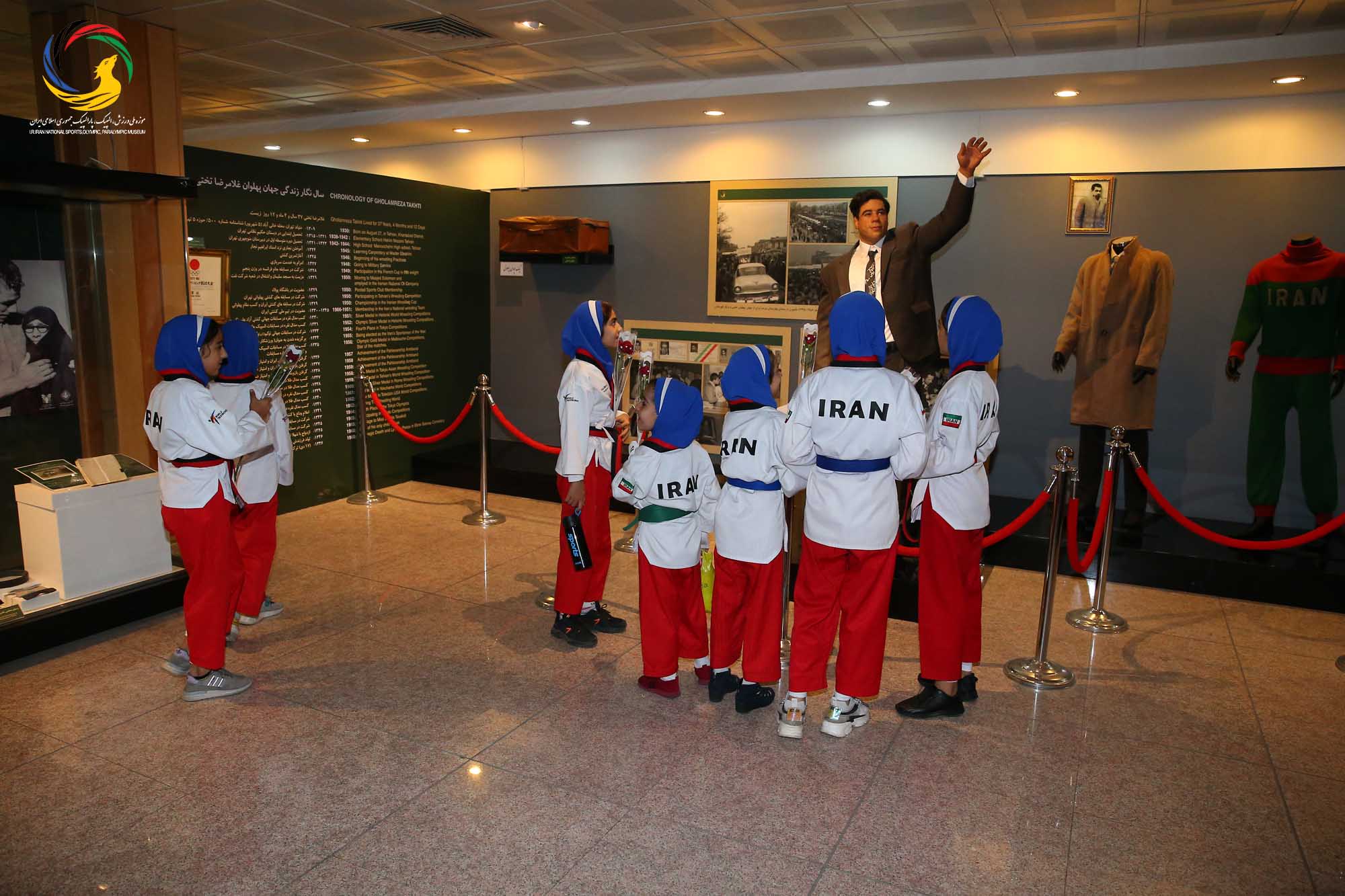 بازدید جمعی از مسئولین و تکواندوکاران استان تهران