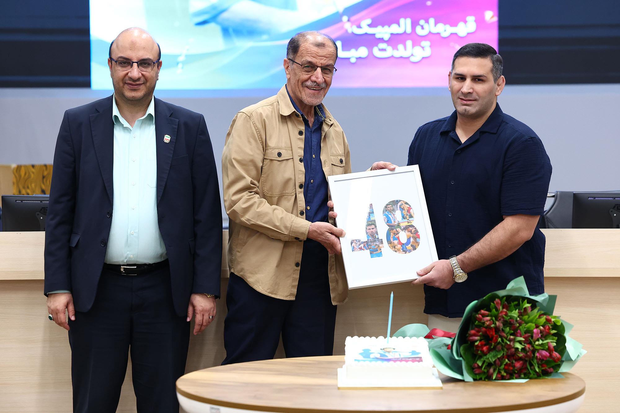 مراسم تولد مدال آوران المپیک متولدین شهریور و مهرماه