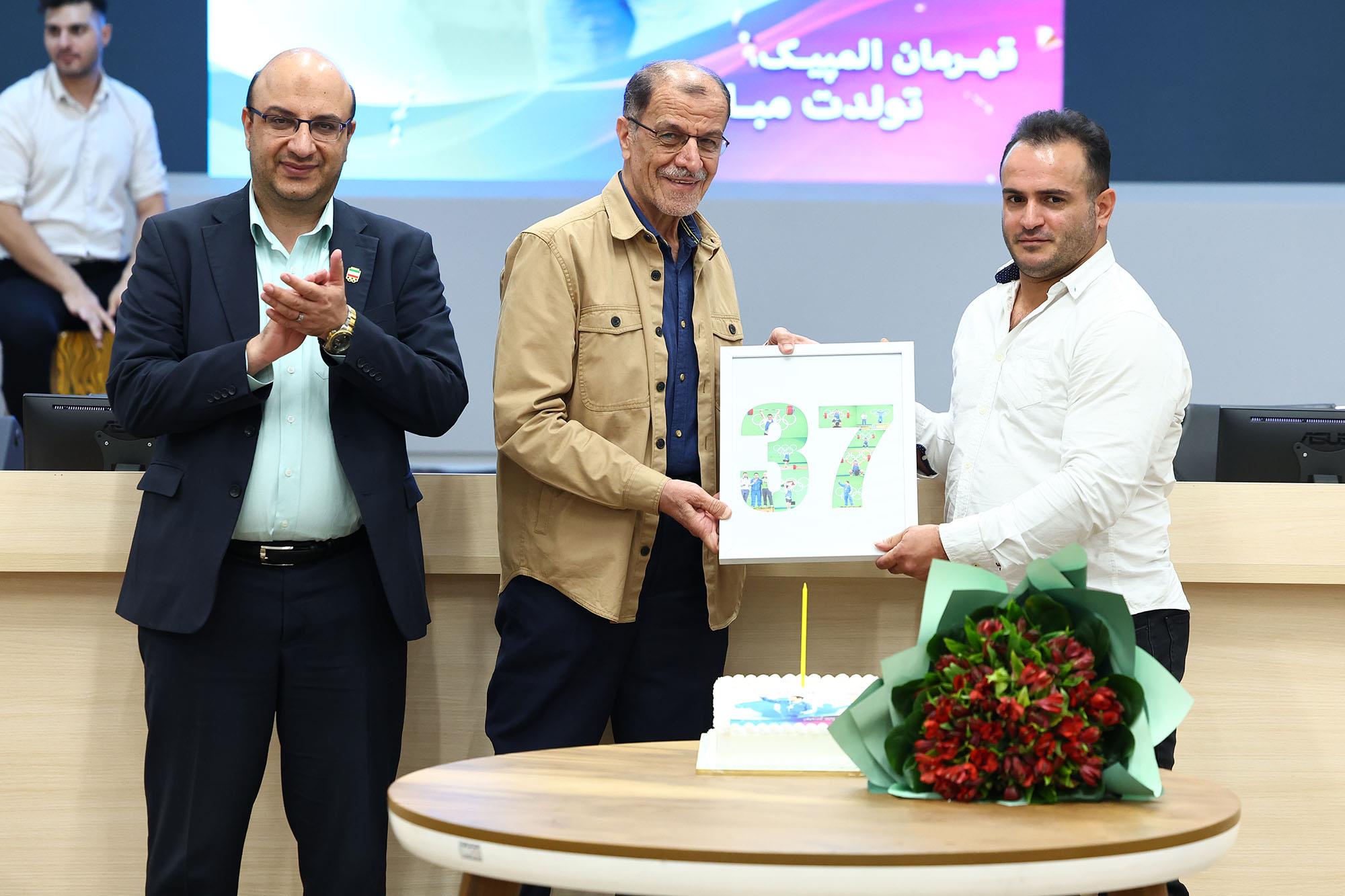 مراسم تولد مدال آوران المپیک متولدین شهریور و مهرماه