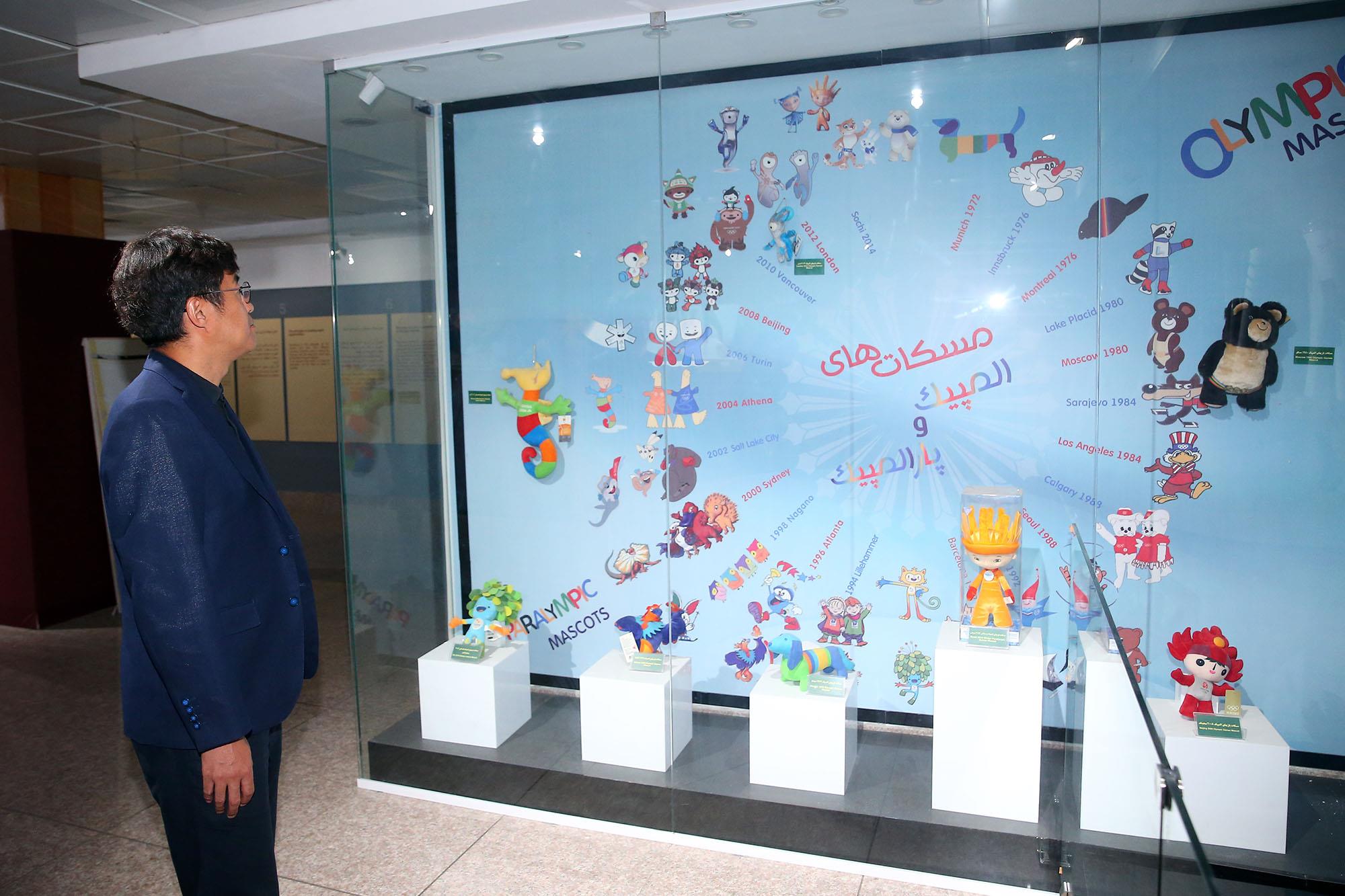 بازدید مدیر رسانه و پخش شورای المپیک آسیا از موزه ورزش